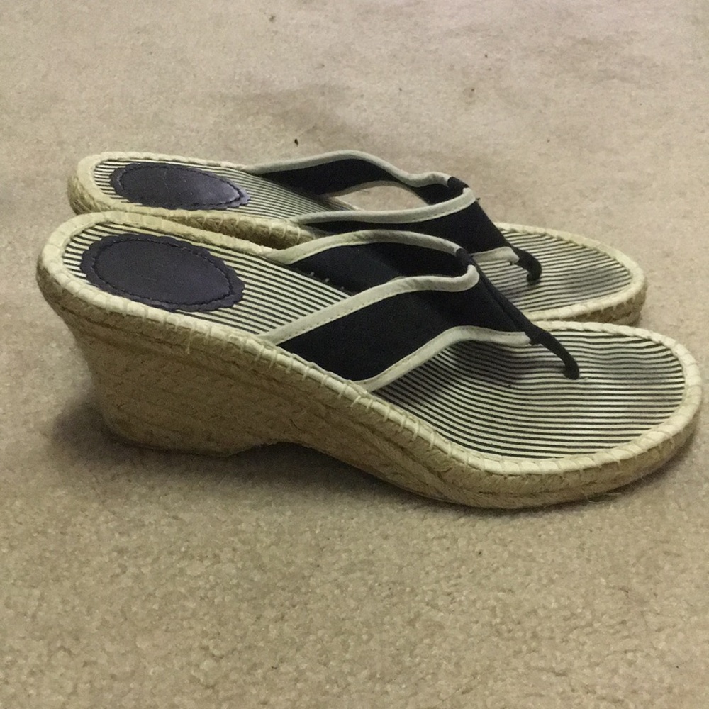 Gap Espadrilles in Navy and White - Picture 3 of 4